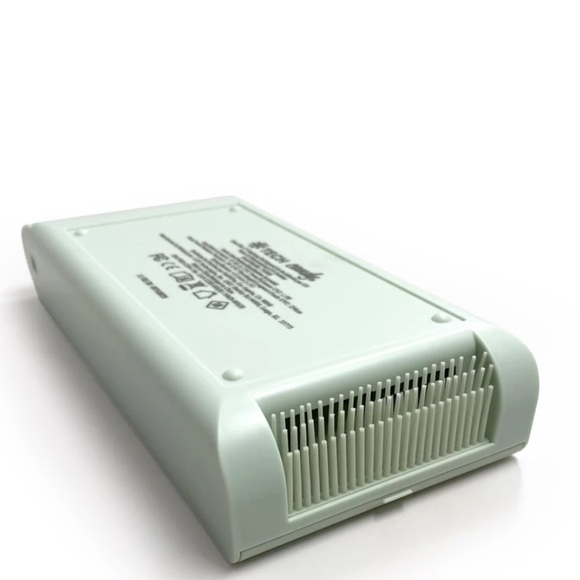 Tech Candy UV Sanitizer - Picture 3 of 4